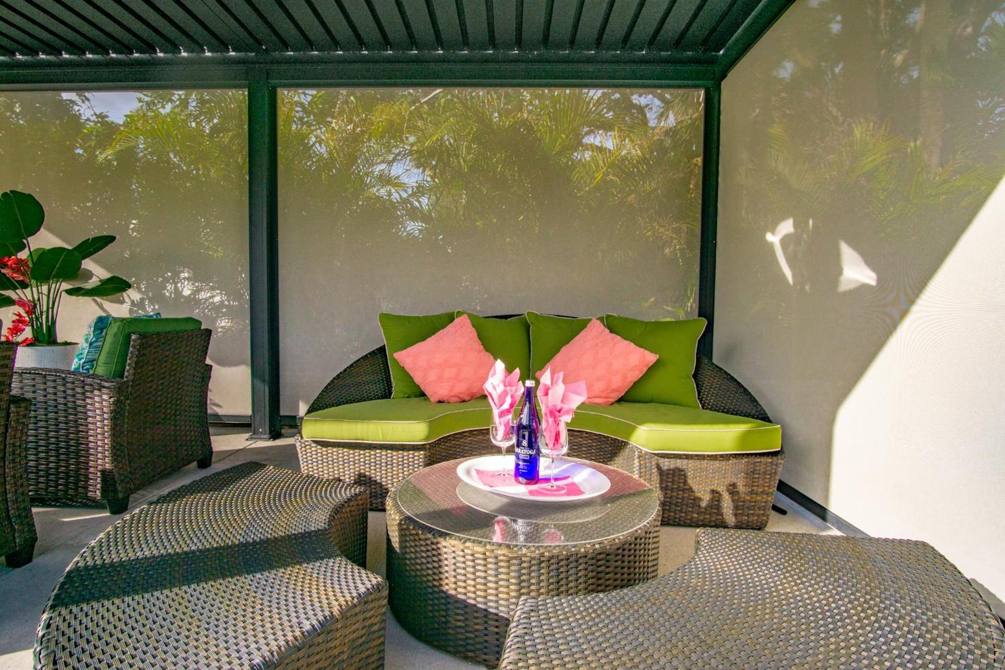 Beach Cottage With Heated Pool Just Off Siesta Key Sarasota Ngoại thất bức ảnh